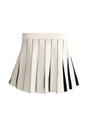 Weißer plissierter Rock mit schwarzen vertikalen Streifen und schwarzen Plissee-Akzenten an den Seiten, ausgestattet mit einem breiten Bund.