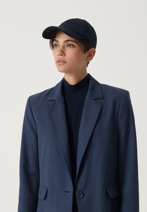 Cap - global blue