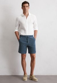 Thumbnail Image 2