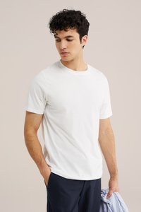 Niewybrane, white