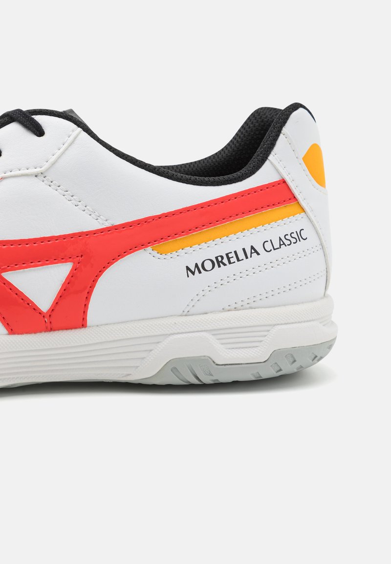 Mizuno MORELIA SALA CLASSIC IN - Indoor football boots - white  