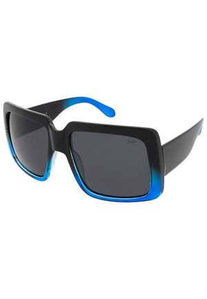Sunglasses med svart ram och blå tonade detaljer, med fyrkantiga linser och raka skalmar för en modern design.