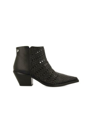 LIVONIA - Botines bajos - black