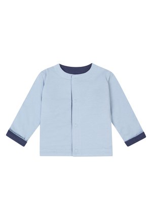Hellblaues Langarmshirt mit Rundhalsausschnitt und marineblauen Bündchen. Vordere Knopfleiste; aus weichem Baumwollstoff; einfaches, schmuckloses Design.