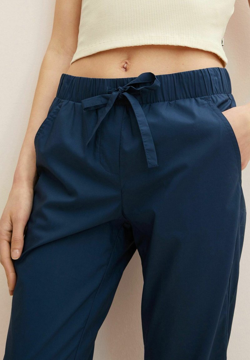 Damen Chinos | TOM TAILOR LOOSE FIT Stoffhose midnight sail/dark-blue denim - FD90113 Damen Chinos | TOM TAILOR LOOSE FIT Stoffhose midnight sail/dark-blue denim - FD90113