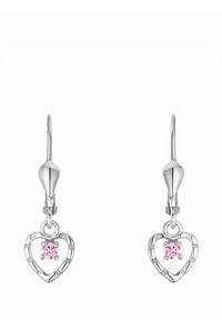 Silverfärgade hjärtformade örhängen med ett spetsmönster och en rosa ädelsten i mitten, med låsning som säkrar dem på plats.