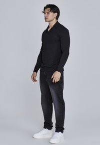 SIKSILK Top dugih rukava - black