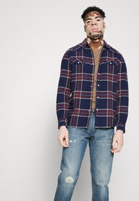 Samsøe Samsøe KRONOS - T-shirt básica - humus/emperador