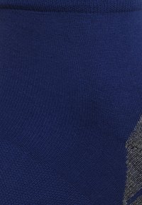 FALKE RU4 SHORT RUNNING MEDIUM CUSHIONING - Calcetines de deporte - athletic blue