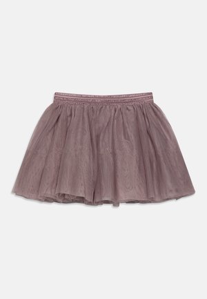 Jupe en tulle lilas avec tissu froncé et taille élastique présentant des rayures horizontales roses et un détail scintillant.