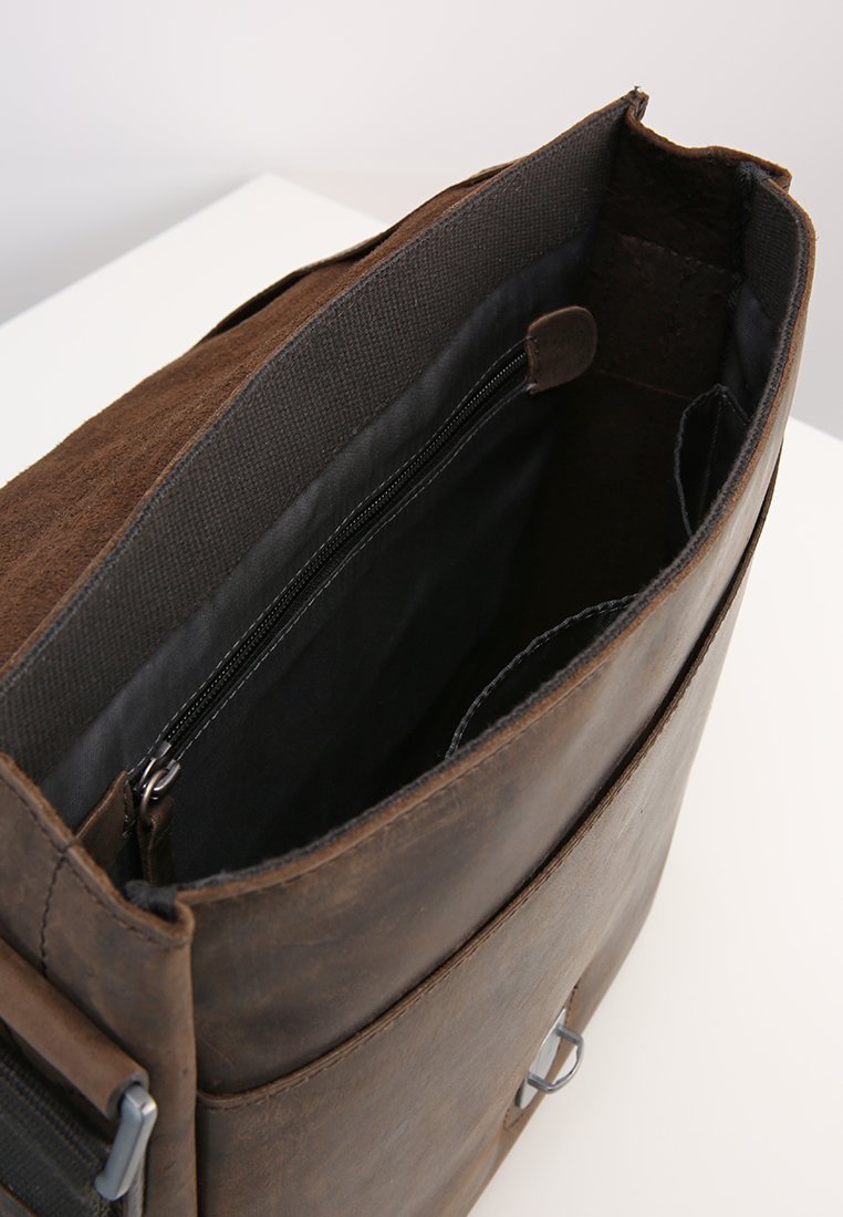STRELLSON Borsa weekend 'Richmond' in Marrone Scuro | ABOUT YOU