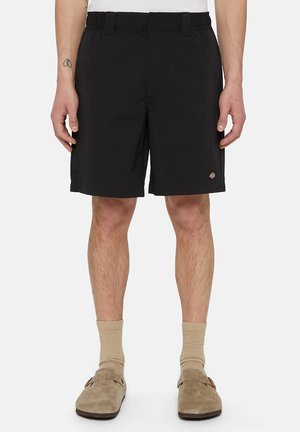 FINCASTLE - Shorts - black