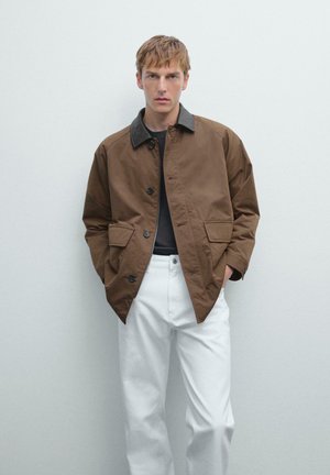 WITH COLLAR DETAIL - Summer jacket - dark brown