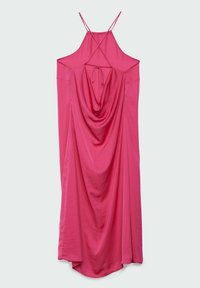Robe midi rose sans manches avec fines bretelles croisées et dos drapé noué au centre en haut, présentée à plat sur un fond clair.