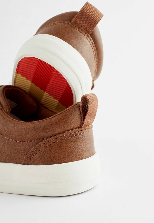 TWO FASTENING FIT – Klettschuh