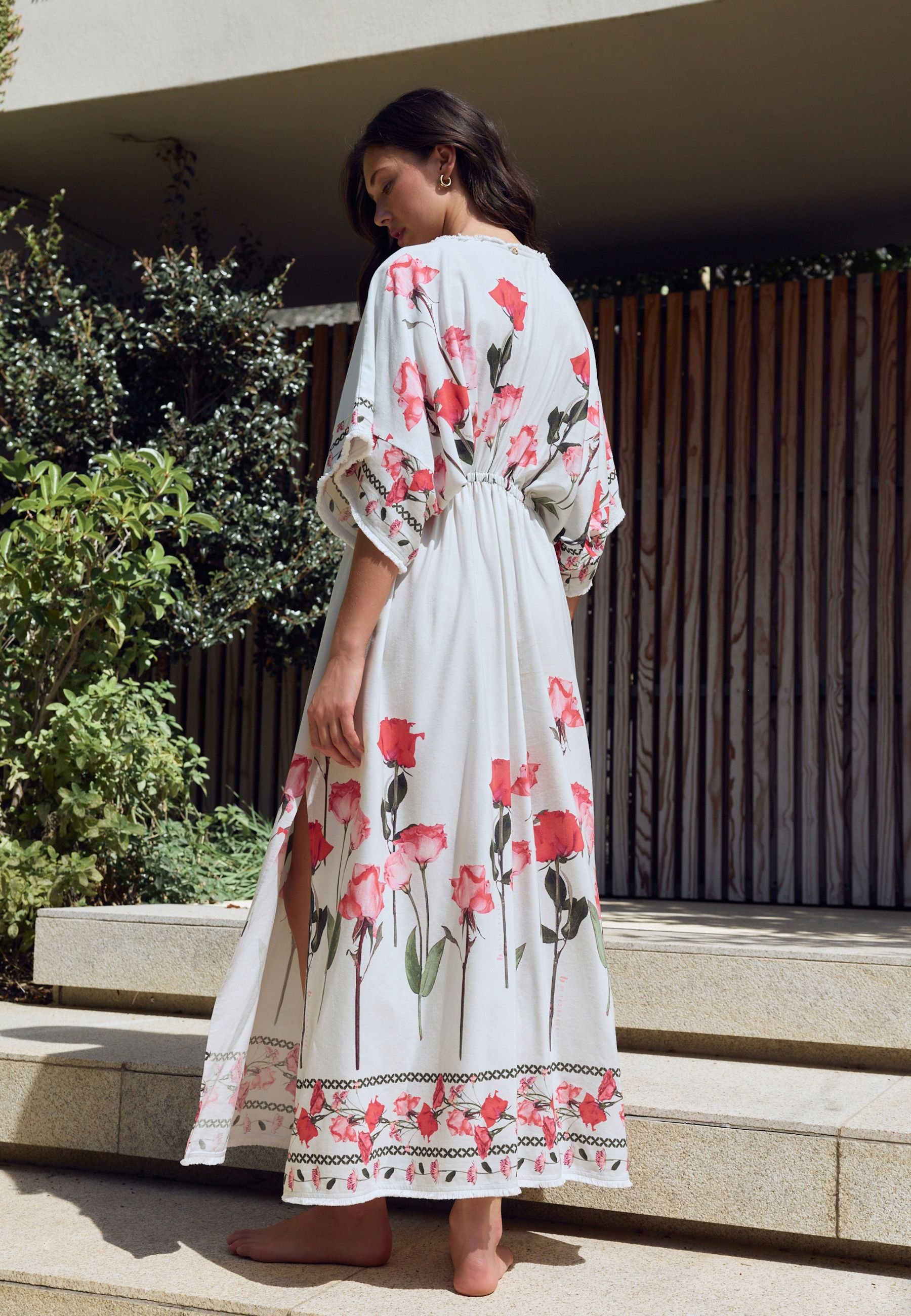 B by Ted Baker REGULAR FIT - TOUCH OF WHITE FLORAL COVER-UP