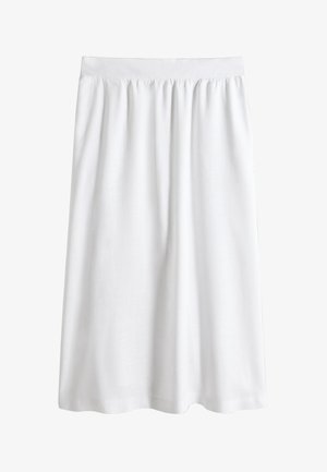 Biała spódnica do kolan z elastycznym paskiem, wykonana z lekkiego materiału, charakteryzująca się gładką fakturą bez widocznych wzorów ani ozdób.