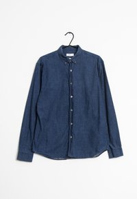 Mörkblå långärmad skjorta med knappar som är gjord av denimtyg, med krage, framknappar och rundad fåll.