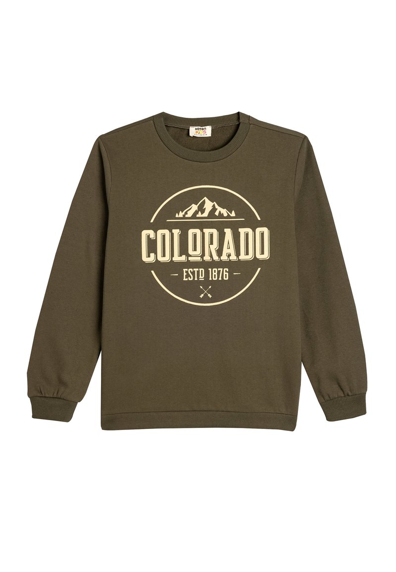 Olivgrüner Pullover mit langen Ärmeln, gerippte Bündchen und Kragen, mit einem beigen Grafikdruck von Bergen und "COLORADO ESTD 1876."