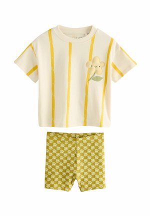 REGULAR FIT-AND SET - Shorts - cream padded flower