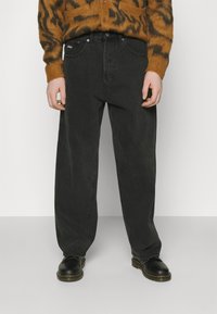 Obey Clothing BIGWIG BAGGY - Vrećaste traperice - black