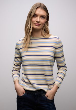 - Bluzka z długim rękawem