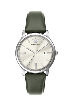Runde silberne Emporio Armani Uhr mit cremefarbenem Zifferblatt, silbernen römischen Ziffern, grünem Lederarmband und Datumsanzeige auf drei Uhr.
