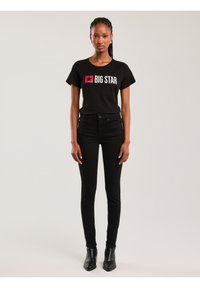 Big Star RISMA - Nyomott mintás póló - schwarz