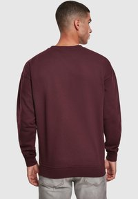 Urban Classics SWEAT CREWNECK - Felpa - redwine