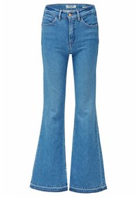 Jeans de mezclilla de corte acampanado en un tono azul claro, con cintura alta, diseño de cinco bolsillos y costuras sutiles en los dobladillos.