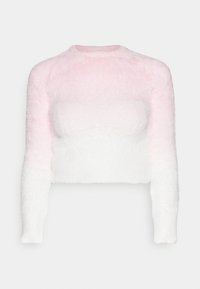 Krótki sweter o miękkiej, puszystej fakturze, z gradientowym przejściem koloru od jasnoróżowego do białego oraz długimi rękawami i okrągłym dekoltem.