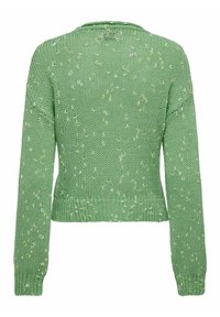 Zielony dziergany sweter o luźnym kroju, z teksturowanym wzorem żółtych i białych kropek, długimi rękawami i okrągłym dekoltem.