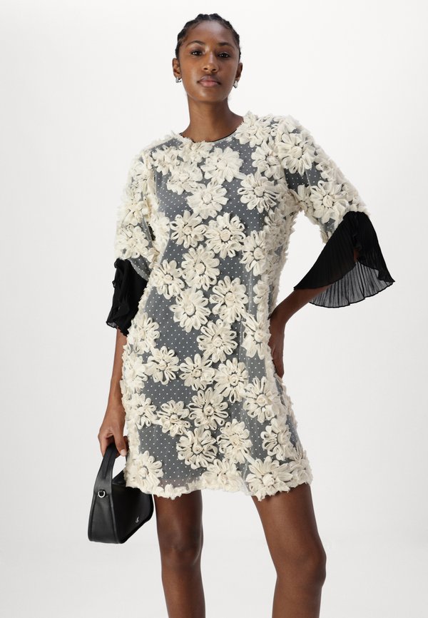 ROSEBBADALI DRESS - Cocktail dress / Party dress - cream4