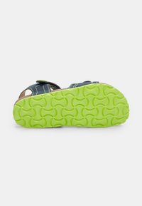 Bata Vaikščiojimo sandalai - blu