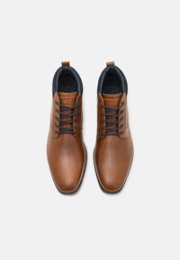 Pier One LEATHER - Stivaletti stringati - brown