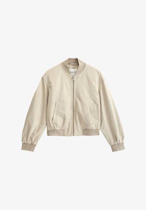 Beige bomberjack met ritssluiting aan de voorkant, geribde kraag en manchetten, twee zijzakken en een gladde, matte textuur. Lichtgewicht stof.