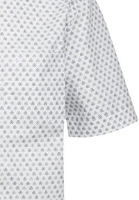 Camicetta a maniche corte in tessuto bianco con motivo floreale blu navy, caratterizzata da una texture liscia e un fit rilassato.