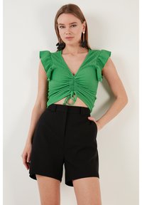 LELA SLIM FIT - Camicetta - benetton color