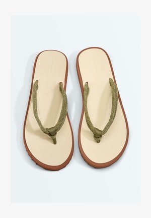 OYSHO, SHINY BEACH SANDALS 11301780 - Zehentrenner - khaki