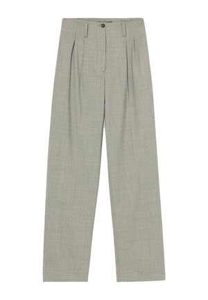 Světle šedé kalhoty na míru s záhyby, zapínáním na knoflík a poutky na pásek, zobrazené na bílem pozadí.