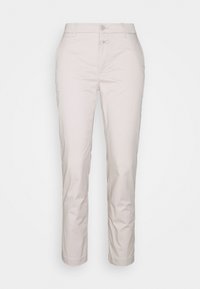 Pantalon beige à jambes droites avec une fermeture à bouton et à zip, en tissu en coton mélangé lisse et au design minimaliste, sans motifs visibles.