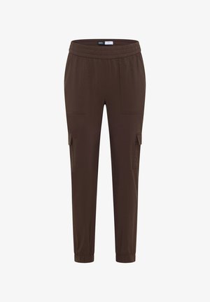 Pantaloni cargo marroni con elastico in vita, tasche laterali con patta e orli risvoltati, progettati per un abbigliamento casual.