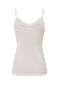 Camisola beige con sottili spalline regolabili, caratterizzata da un bordino in pizzo sul collo e una texture a coste aderente.