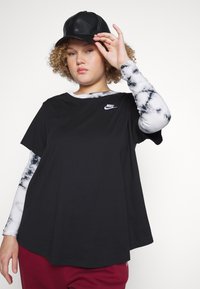 Nike Sportswear CLUB TEE - T-shirt basic - black