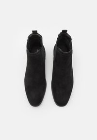 Pier One UNISEX - Botines bajos - black