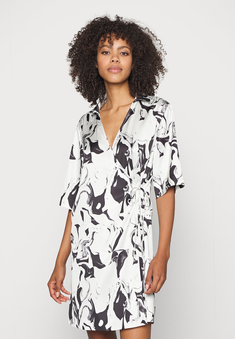 Monki ATENA DRESS Day dress black/white/multicoloured Zalando.ie