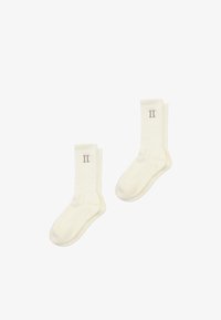 Kijelölve, light ivory