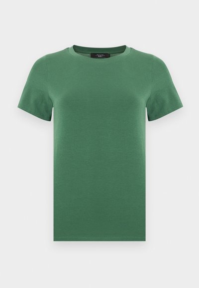 T-shirt vert à manches courtes avec col rond, texture lisse et ourlet droit, présenté sur un fond blanc uni.