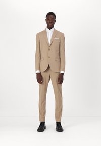Isaac Dewhirst THE FASHION SUIT - Completo - light brown