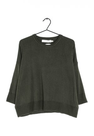 Sweter